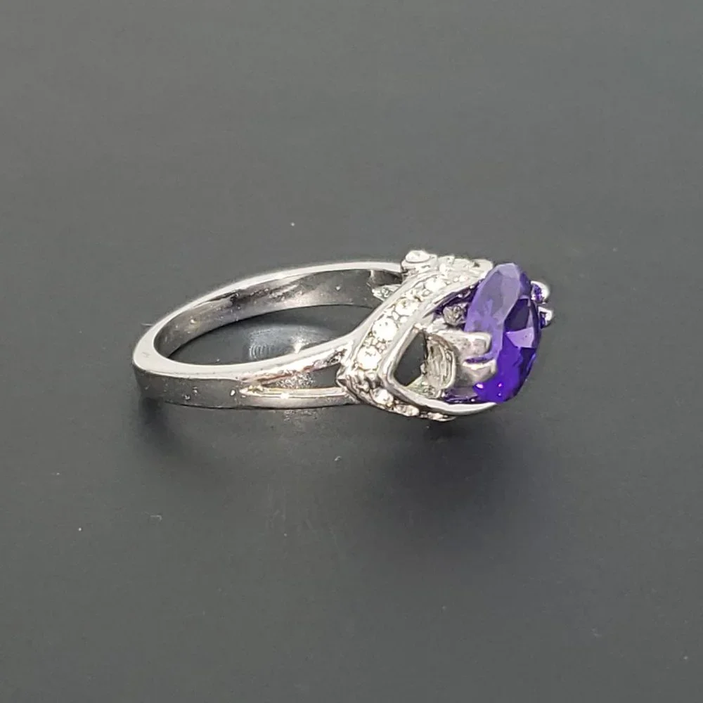 Simulated Amethyst & Rhinestone Silver Tone Ring Size 6 - Picture 5 of 10